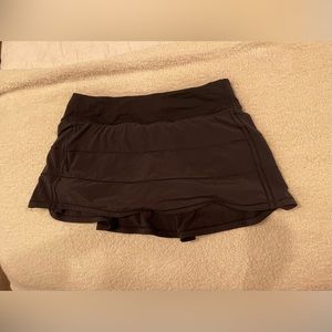Lululemon Skirt Black - Size 6 Regular